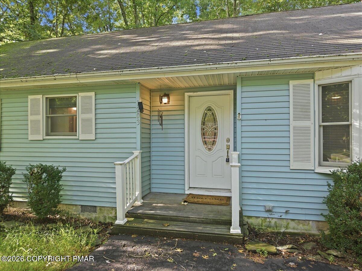 12031 Maplewood Drive Property Photo 4