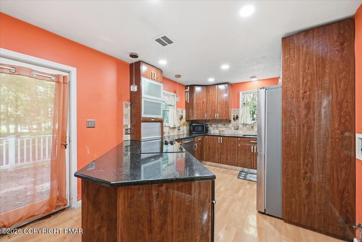 12031 Maplewood Drive Property Photo 17