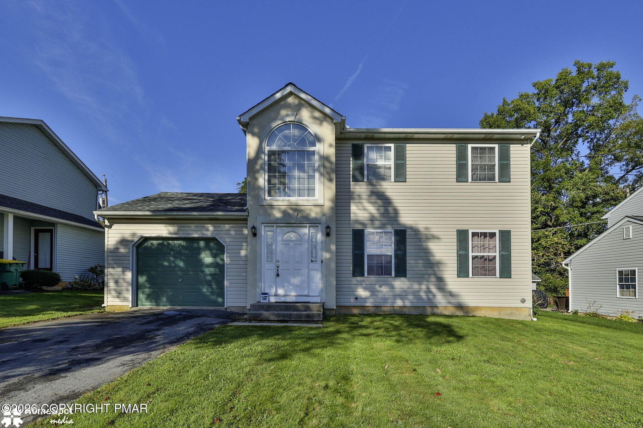 340 Avon Street Property Photo 4