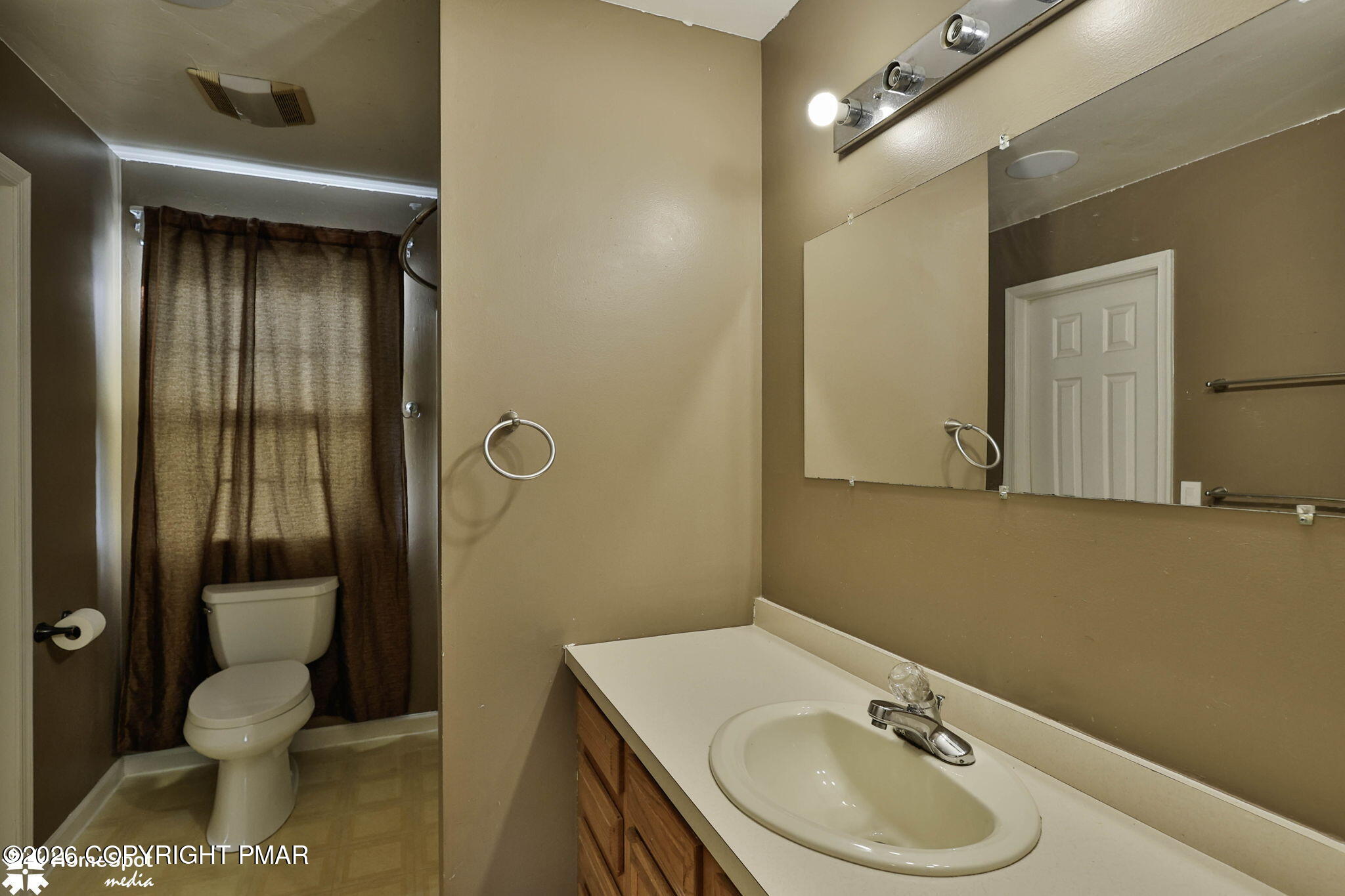 340 Avon Street Property Photo 37