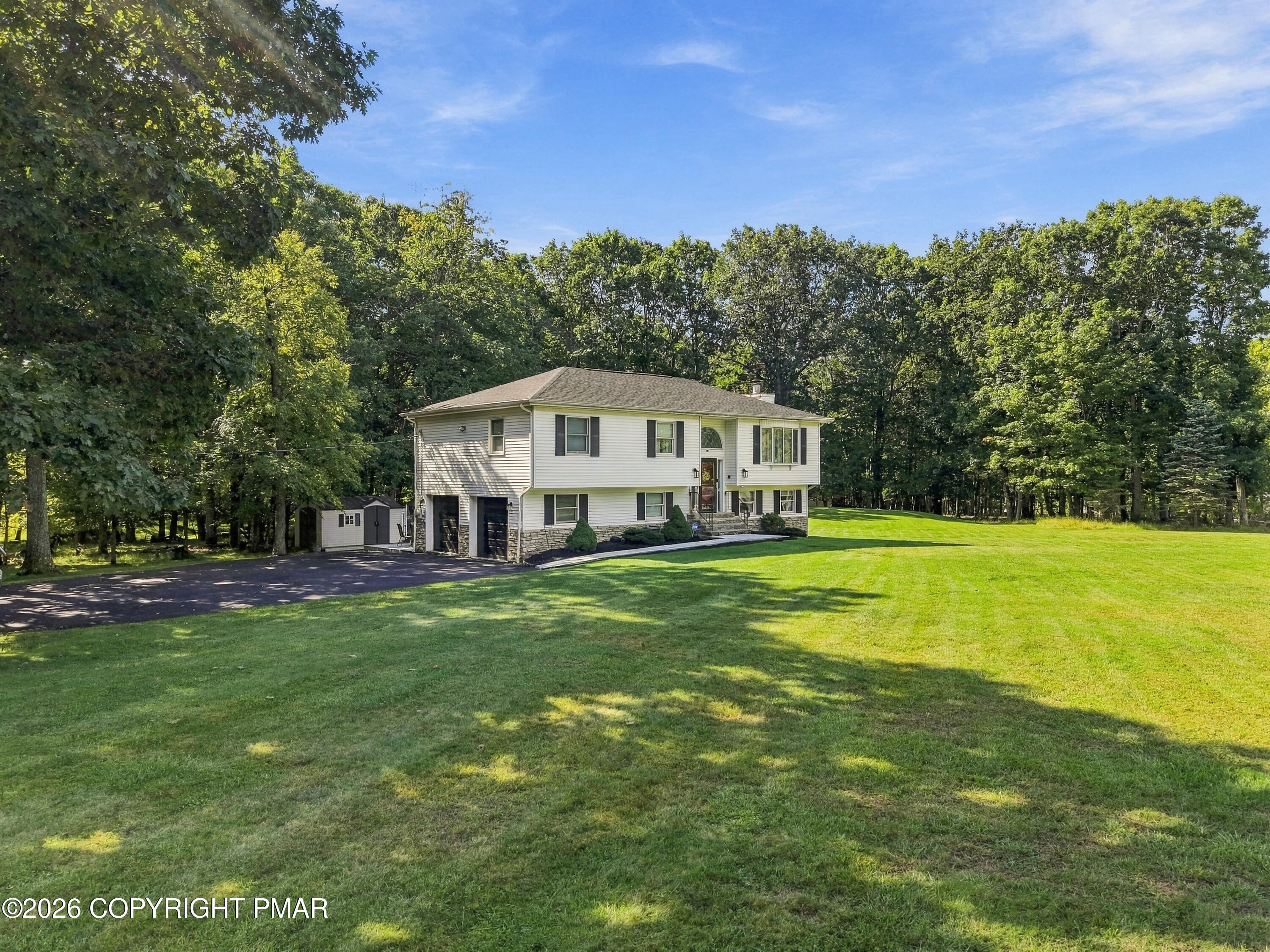 1 Colonial Drive Property Photo 1