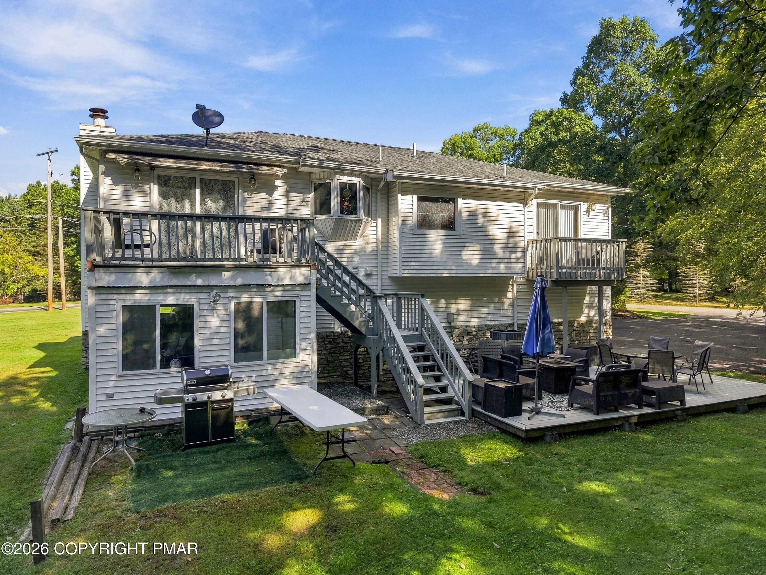 1 Colonial Drive Property Photo 4