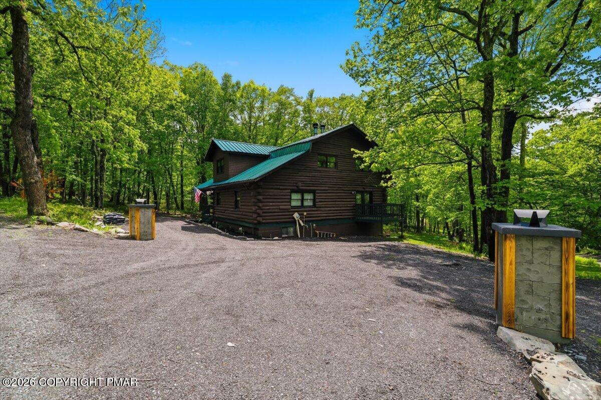 188 Twin Lakes Drive Property Photo 4