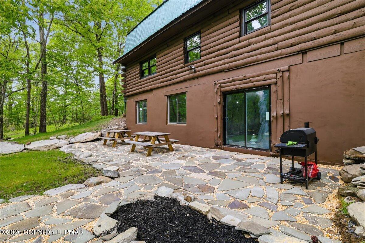 188 Twin Lakes Drive Property Photo 7