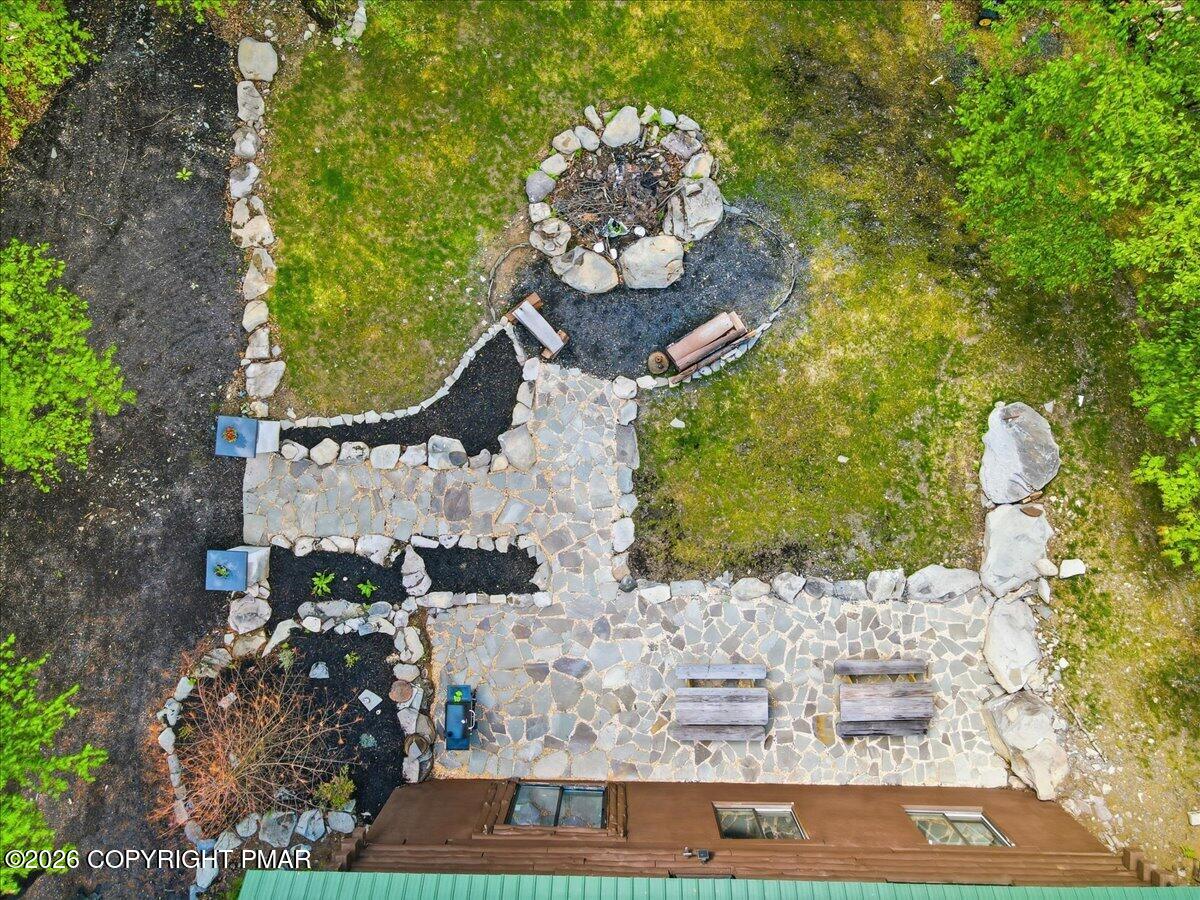 188 Twin Lakes Drive Property Photo 8