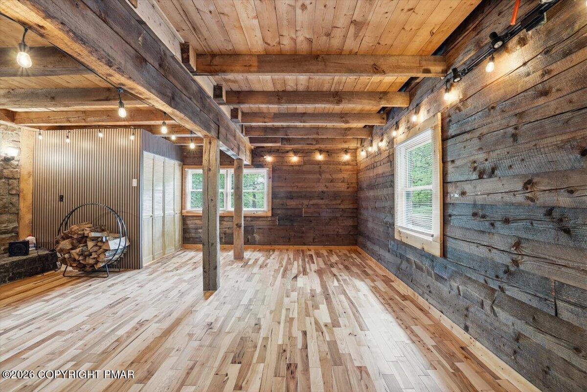 188 Twin Lakes Drive Property Photo 13