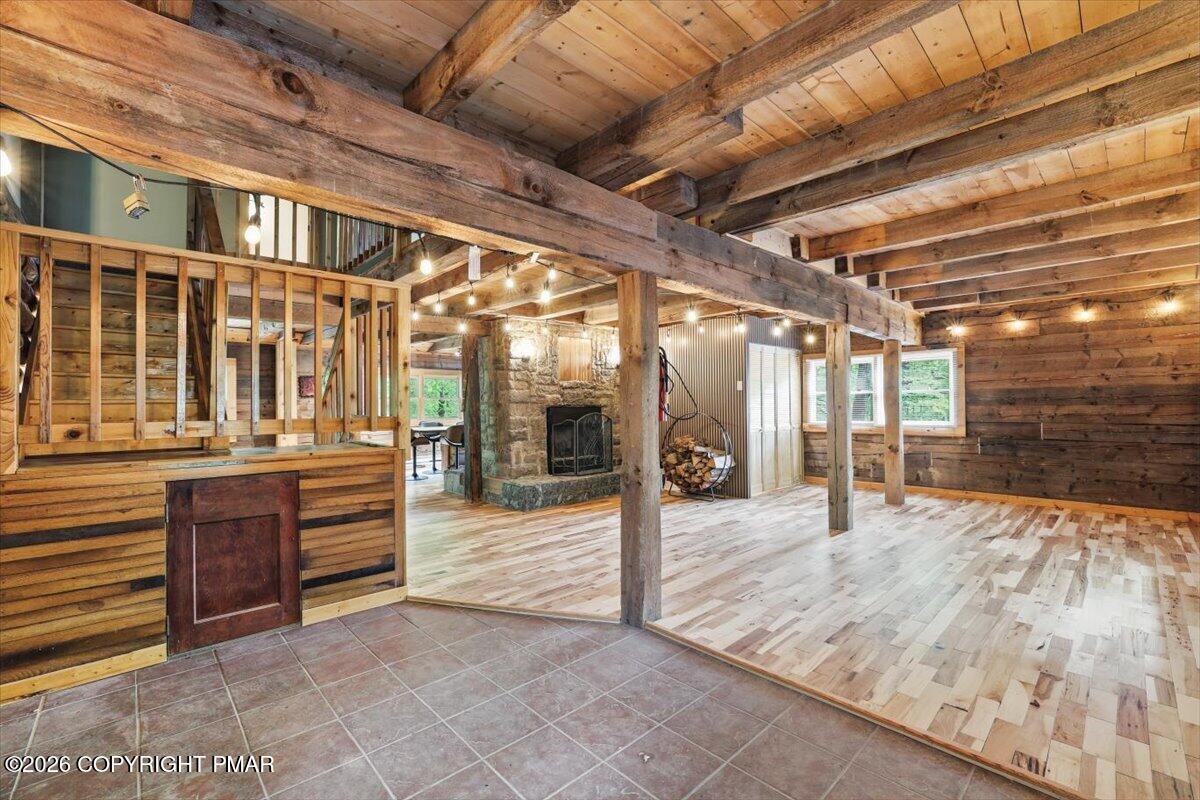 188 Twin Lakes Drive Property Photo 14