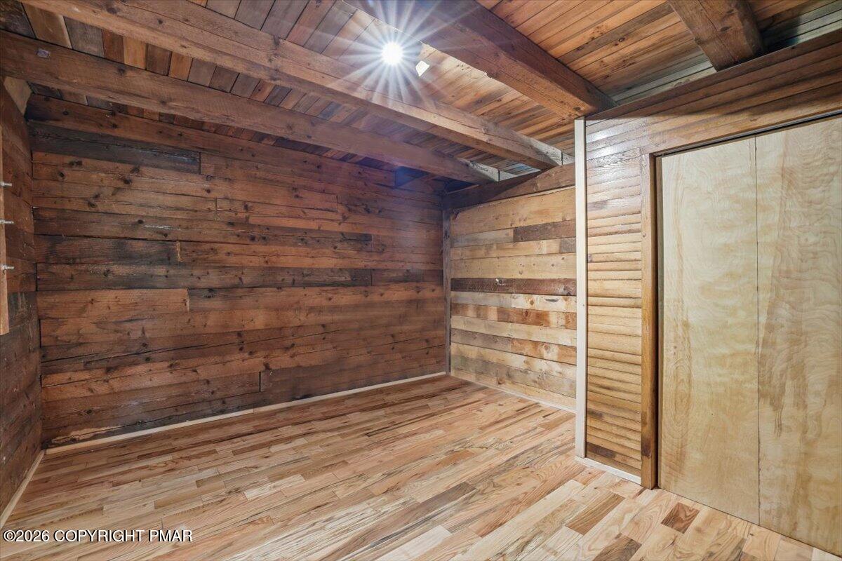 188 Twin Lakes Drive Property Photo 28
