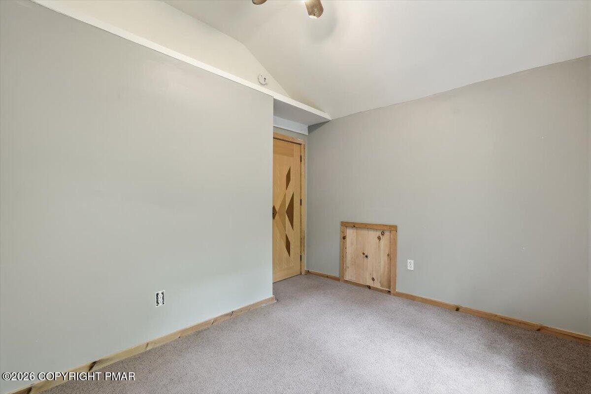 188 Twin Lakes Drive Property Photo 39