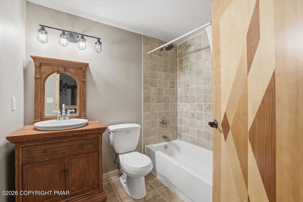 188 Twin Lakes Drive Property Photo 44