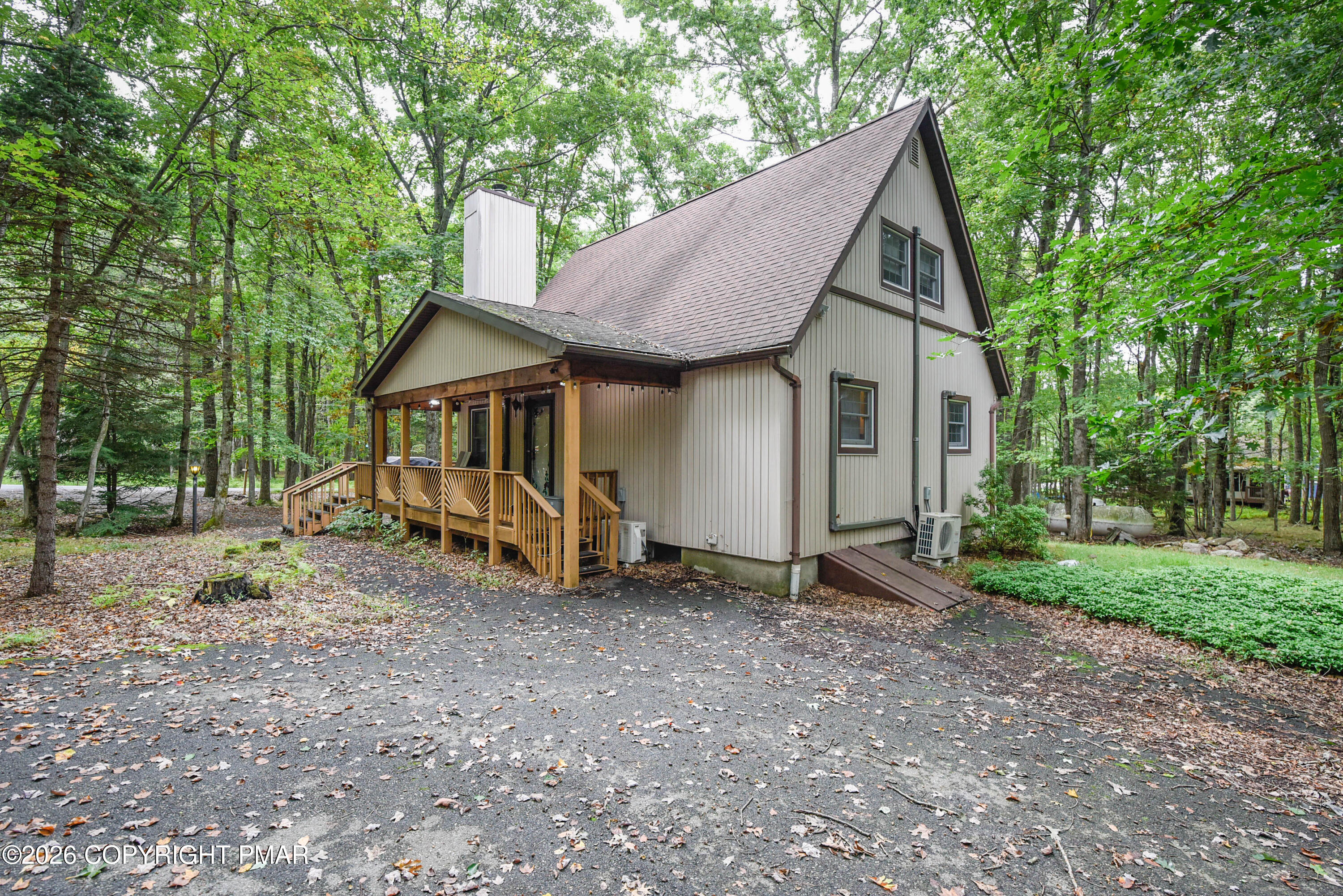 170 Keats Lane Property Photo 1
