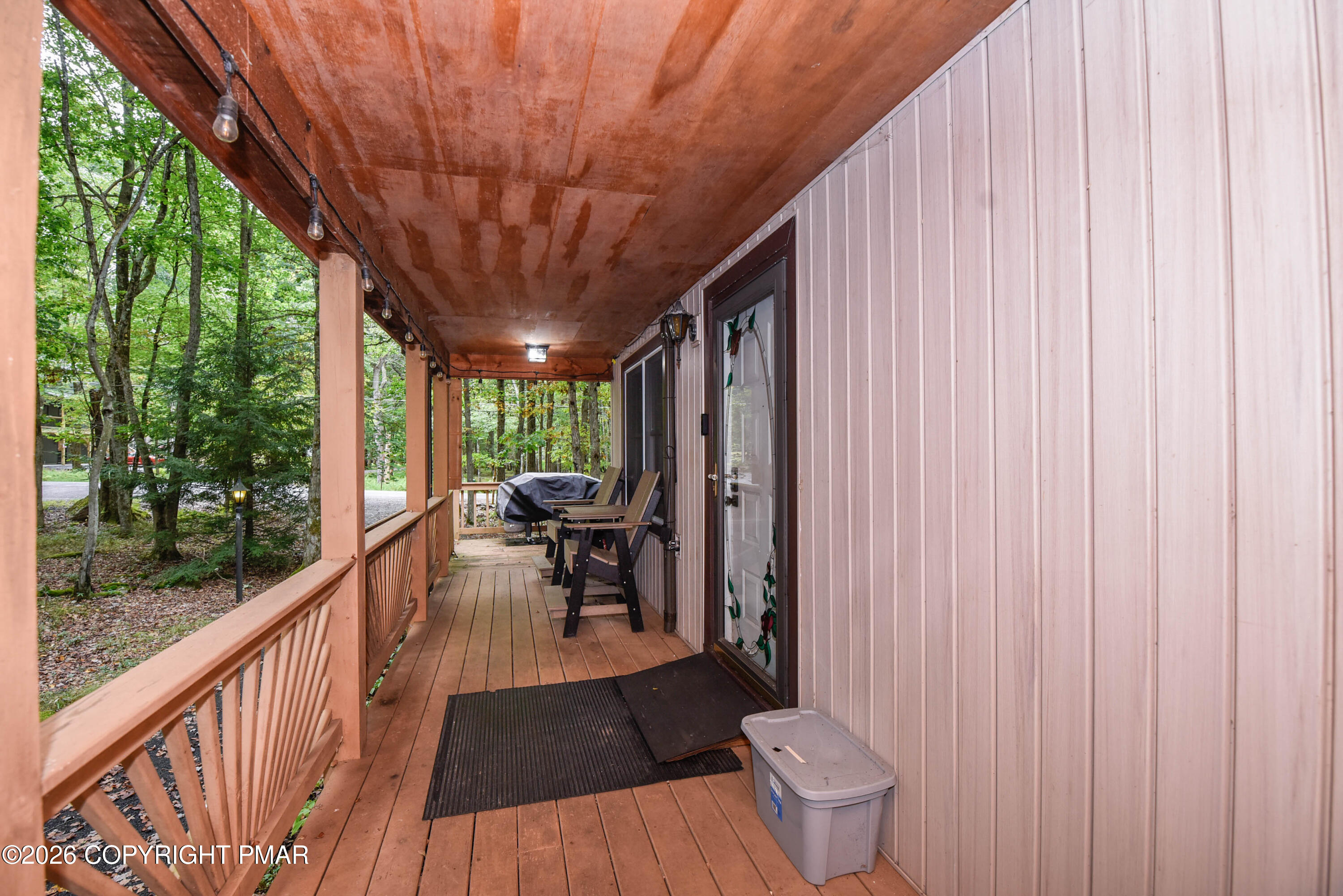 170 Keats Lane Property Photo 6