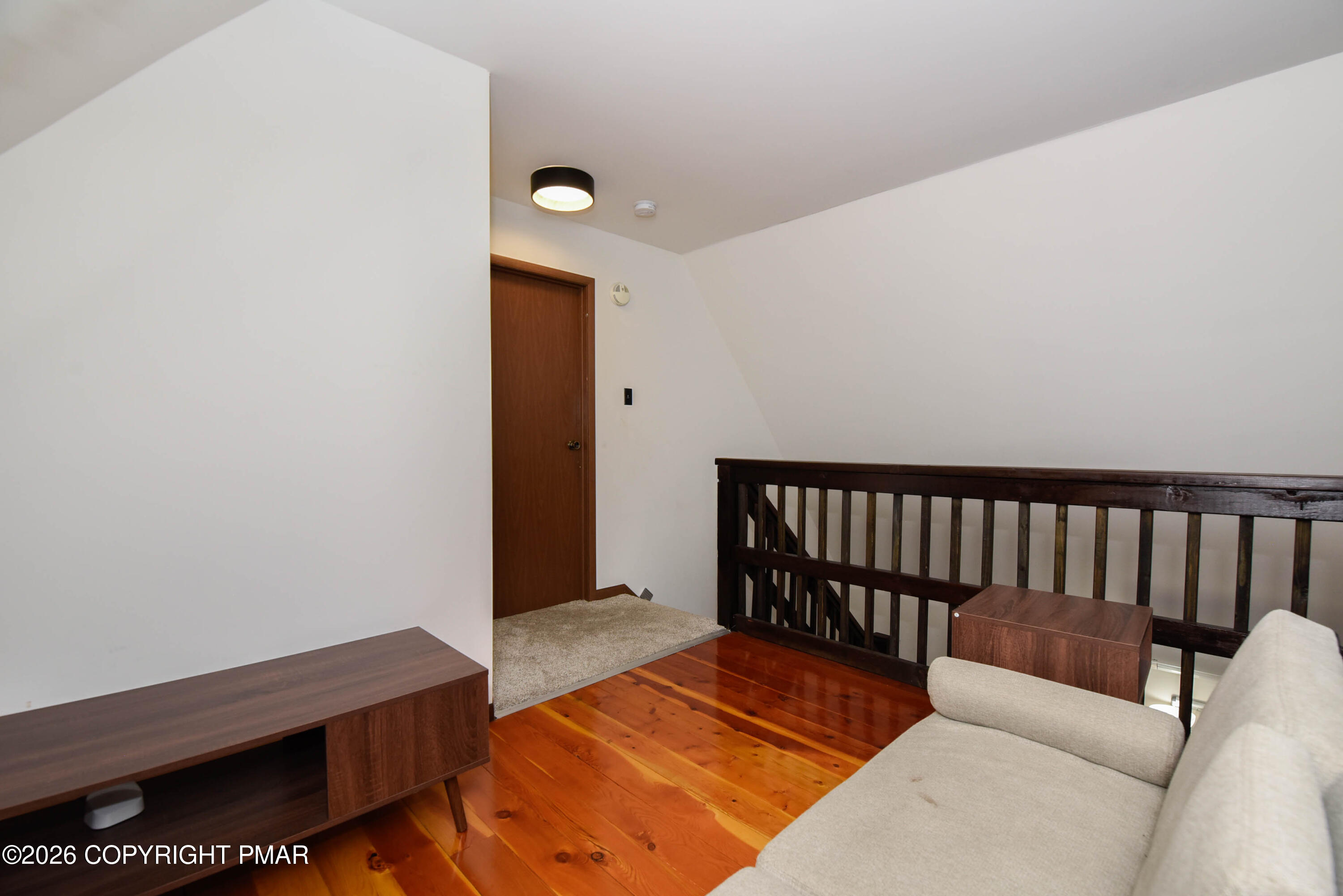 170 Keats Lane Property Photo 33