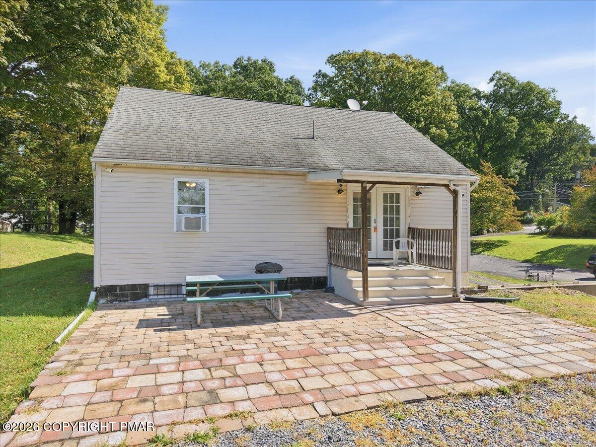 111 Old Independence Lane Property Photo 9