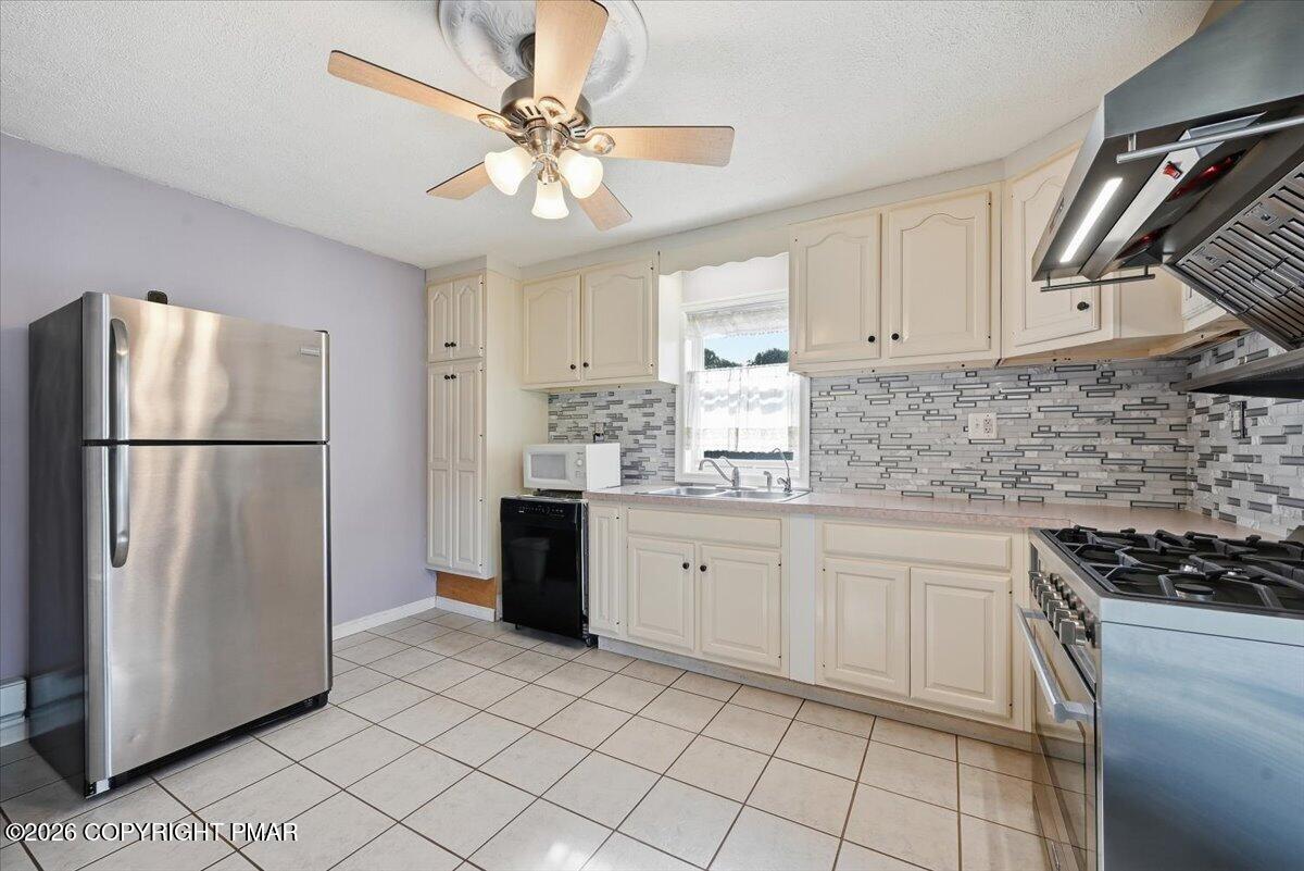111 Old Independence Lane Property Photo 31