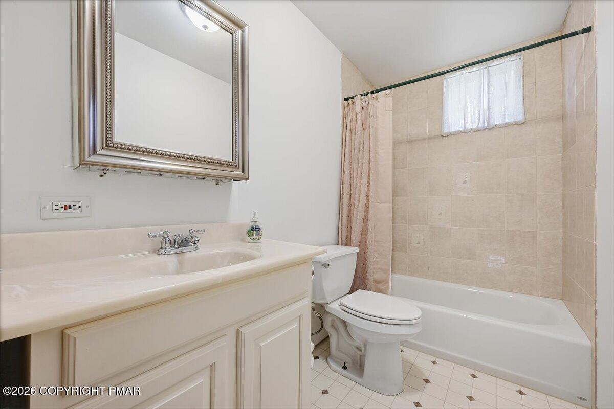 111 Old Independence Lane Property Photo 44