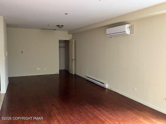 632 Main Street 3r Property Photo 7