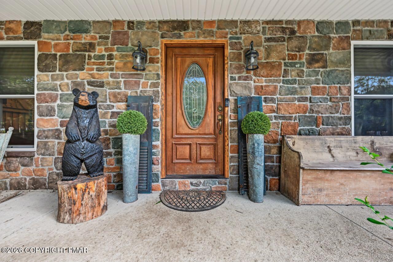 728 Stony Mountain Road Property Photo 8