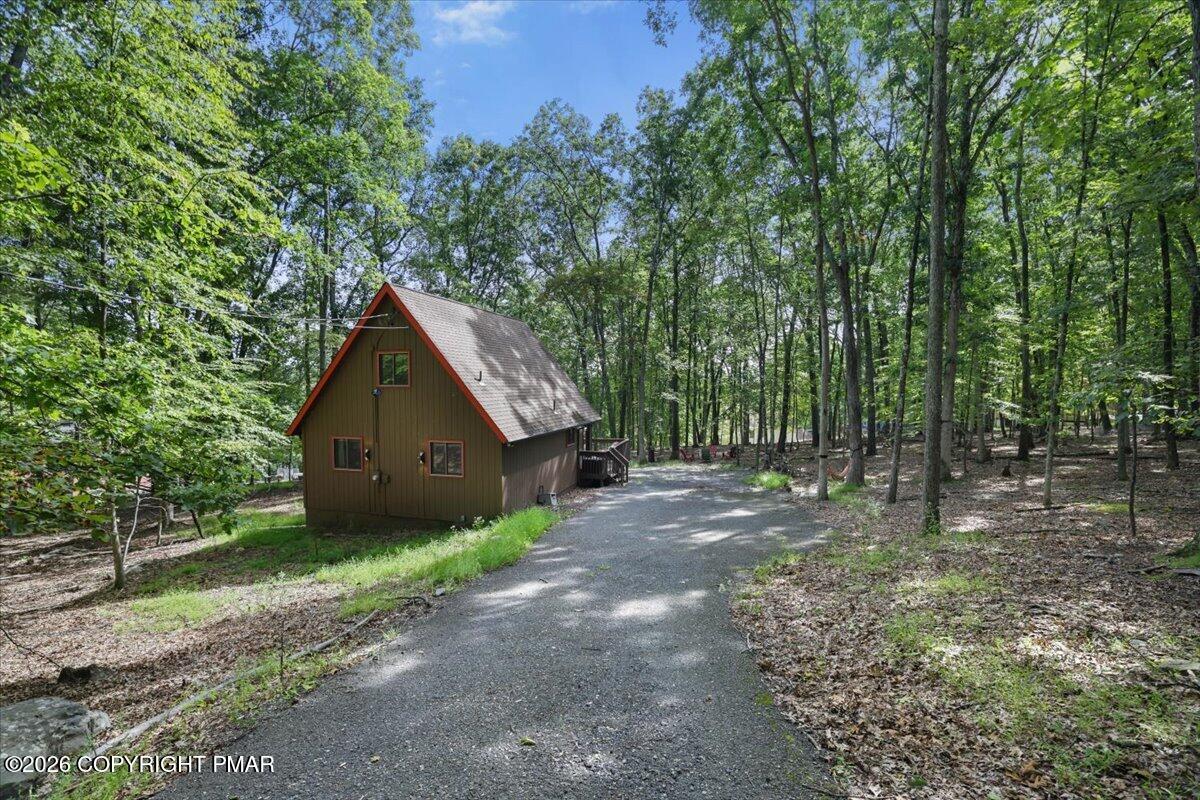 203 Bellingham Drive Property Photo 4