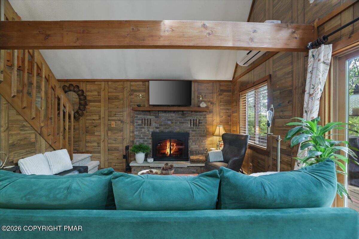 203 Bellingham Drive Property Photo 15