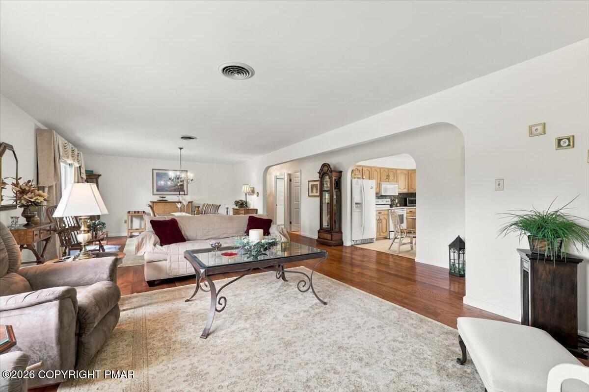 612 Sunlite Lane Property Photo 8