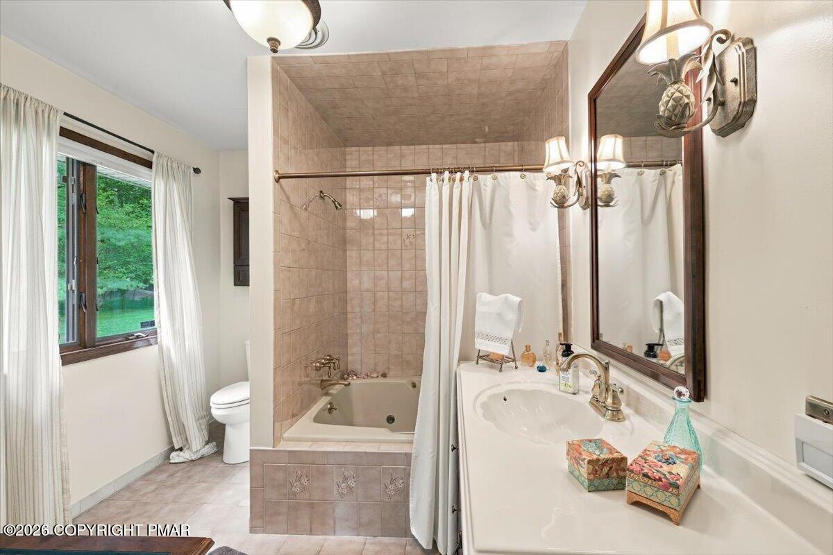 612 Sunlite Lane Property Photo 44