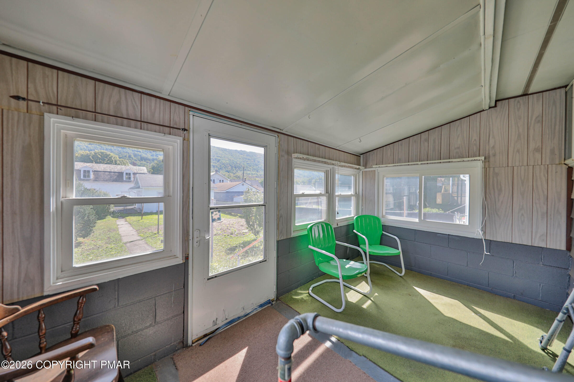 766 Franklin Avenue Property Photo 33