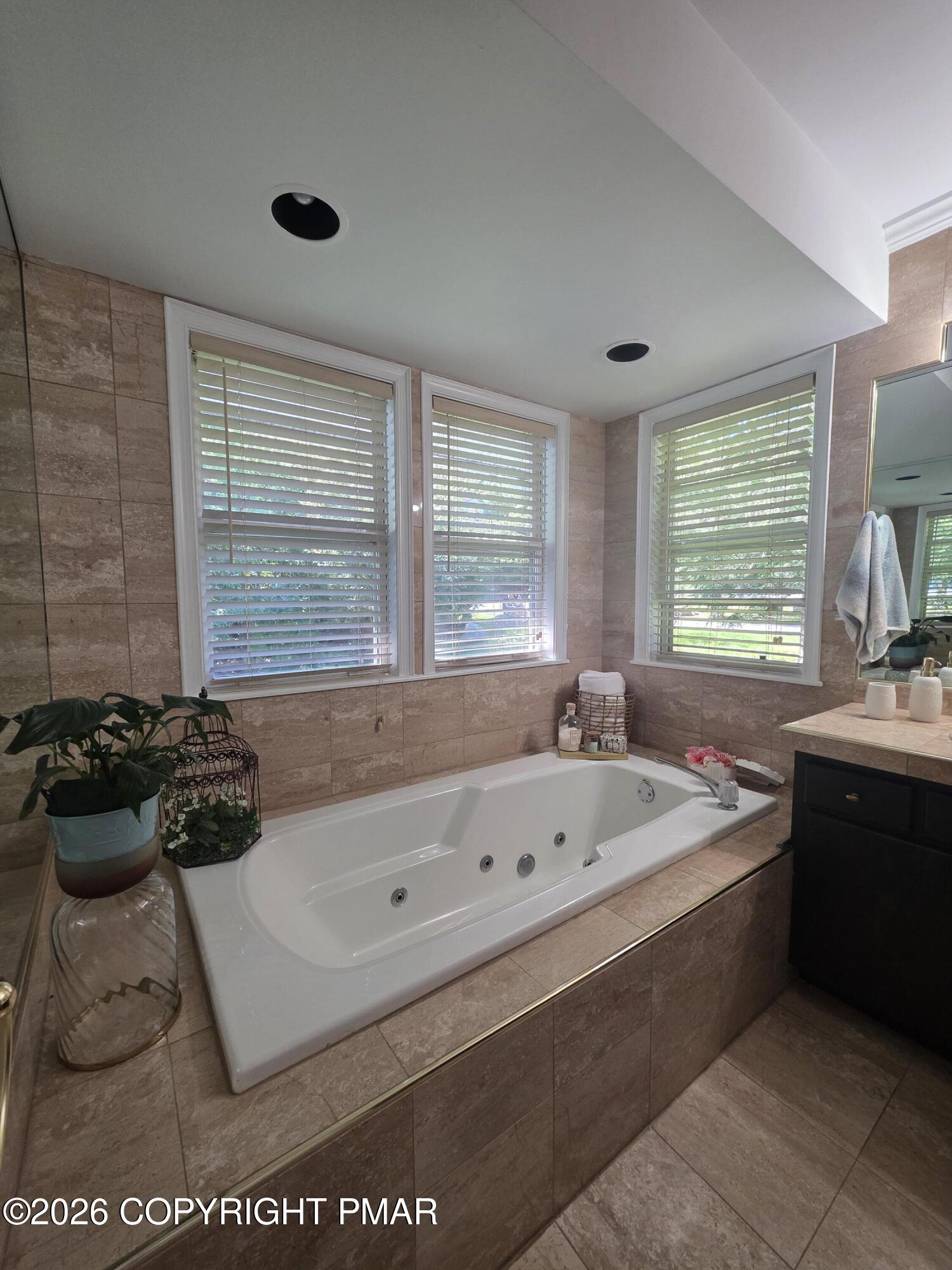 110 Huntington Drive Property Photo 15