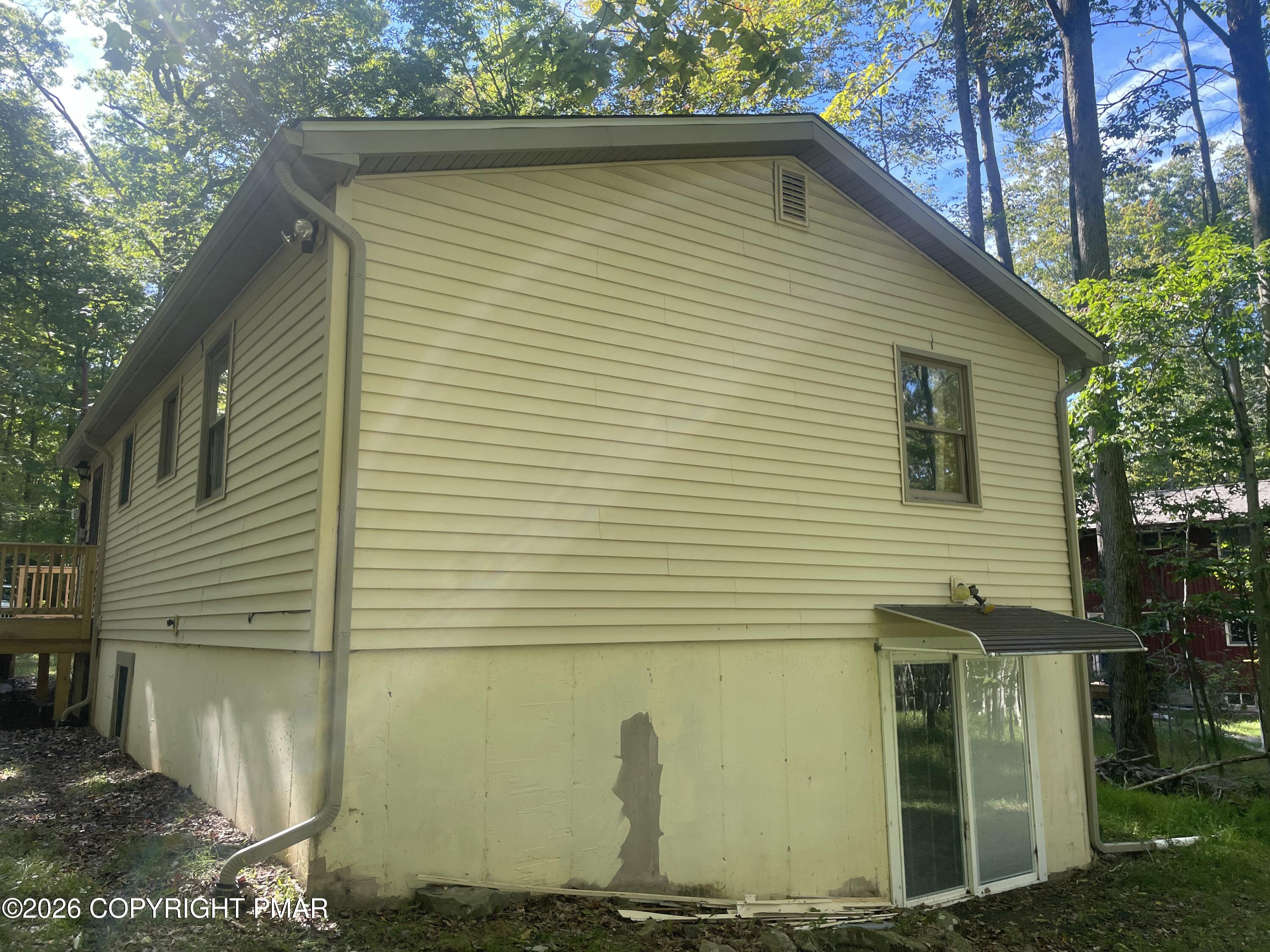 1047 Maple Drive Property Photo 5