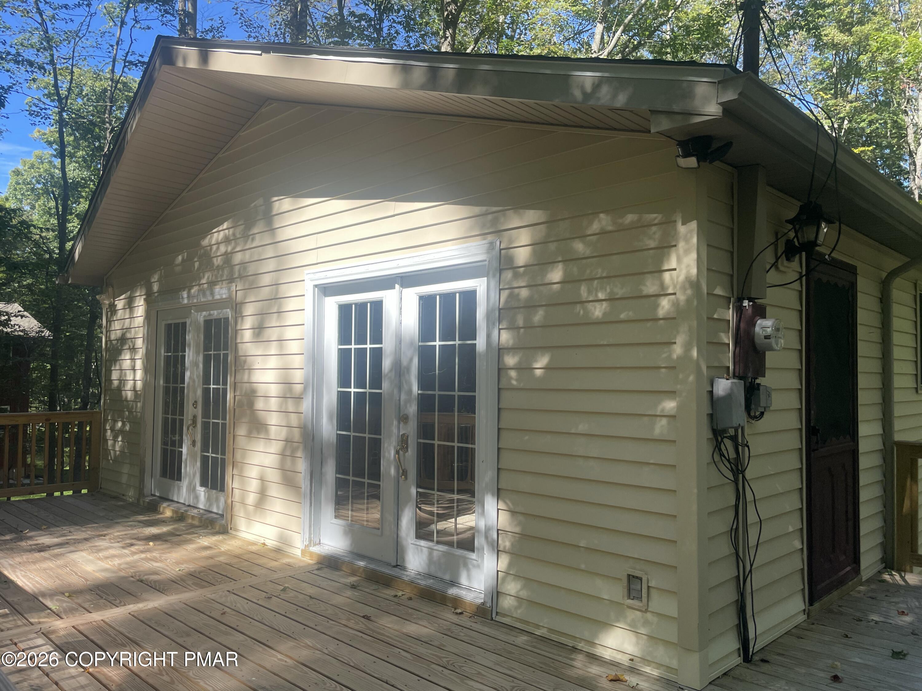 1047 Maple Drive Property Photo 6