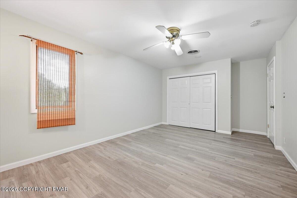 136 E West Street Property Photo 23