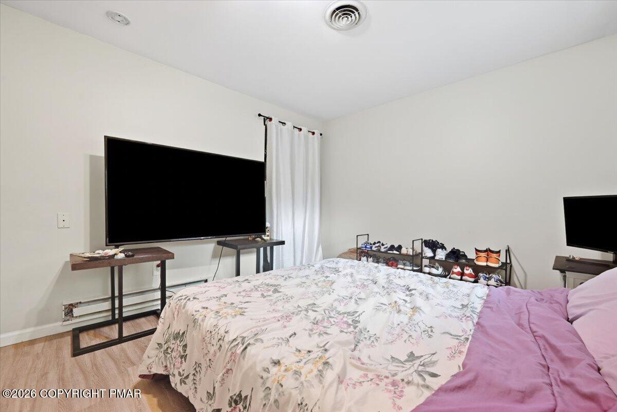 136 E West Street Property Photo 51