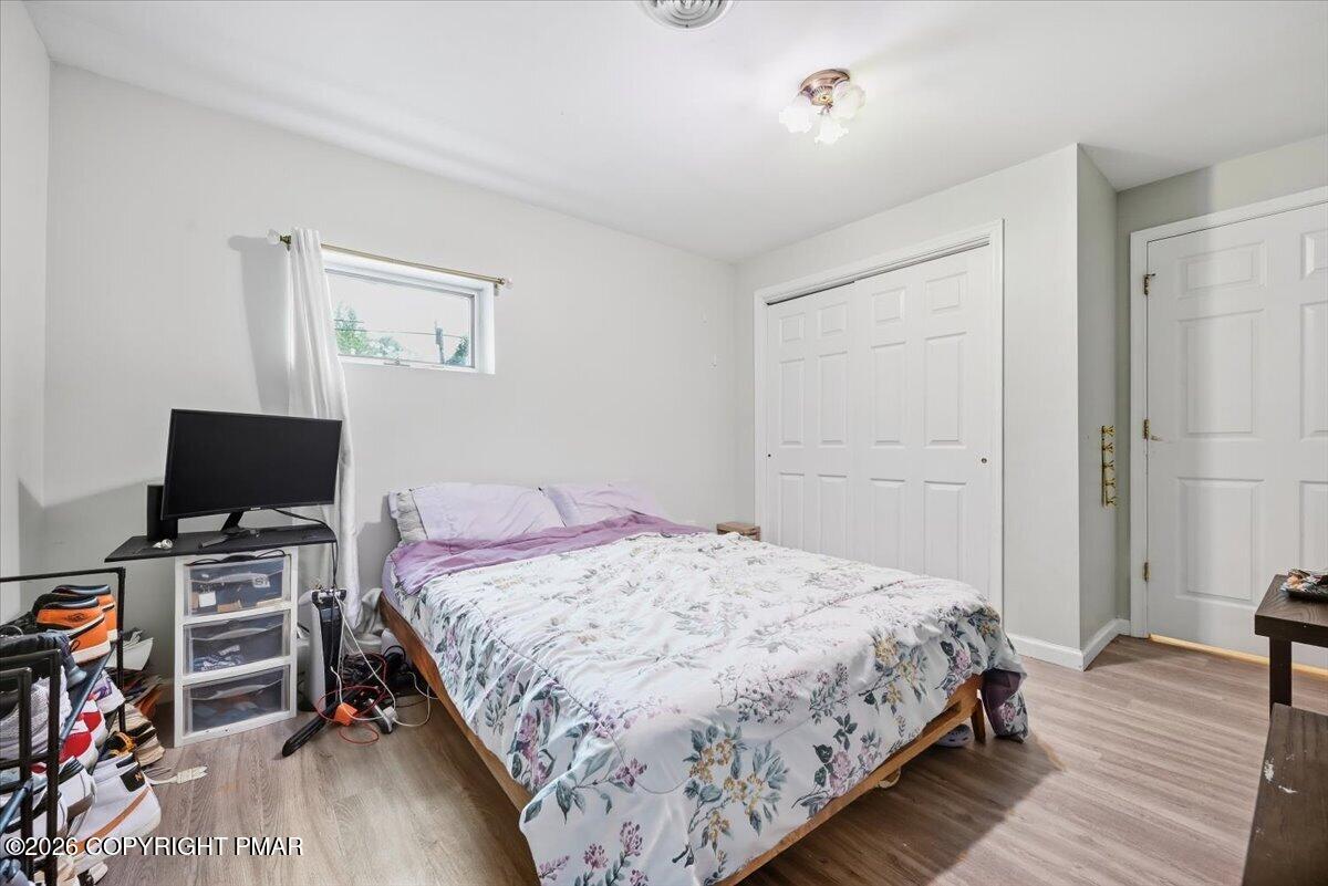 136 E West Street Property Photo 52