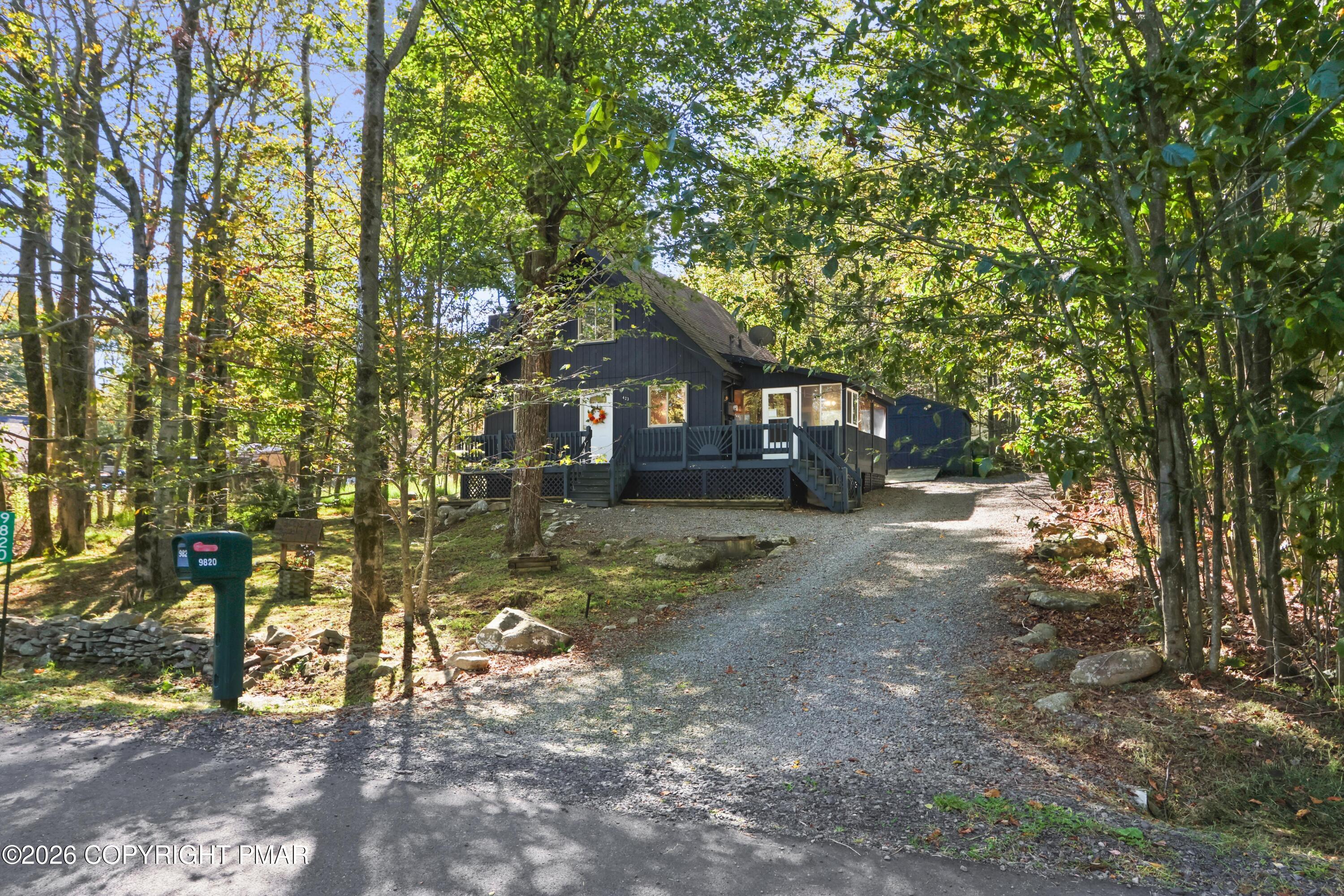 9820 Deerwood Drive Property Photo 31
