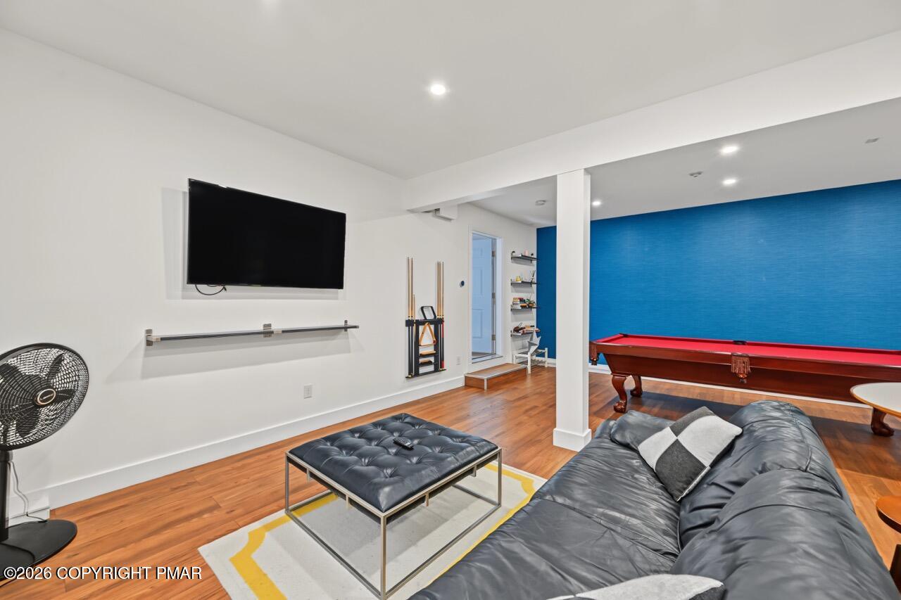 13 Parker Mew Property Photo 31