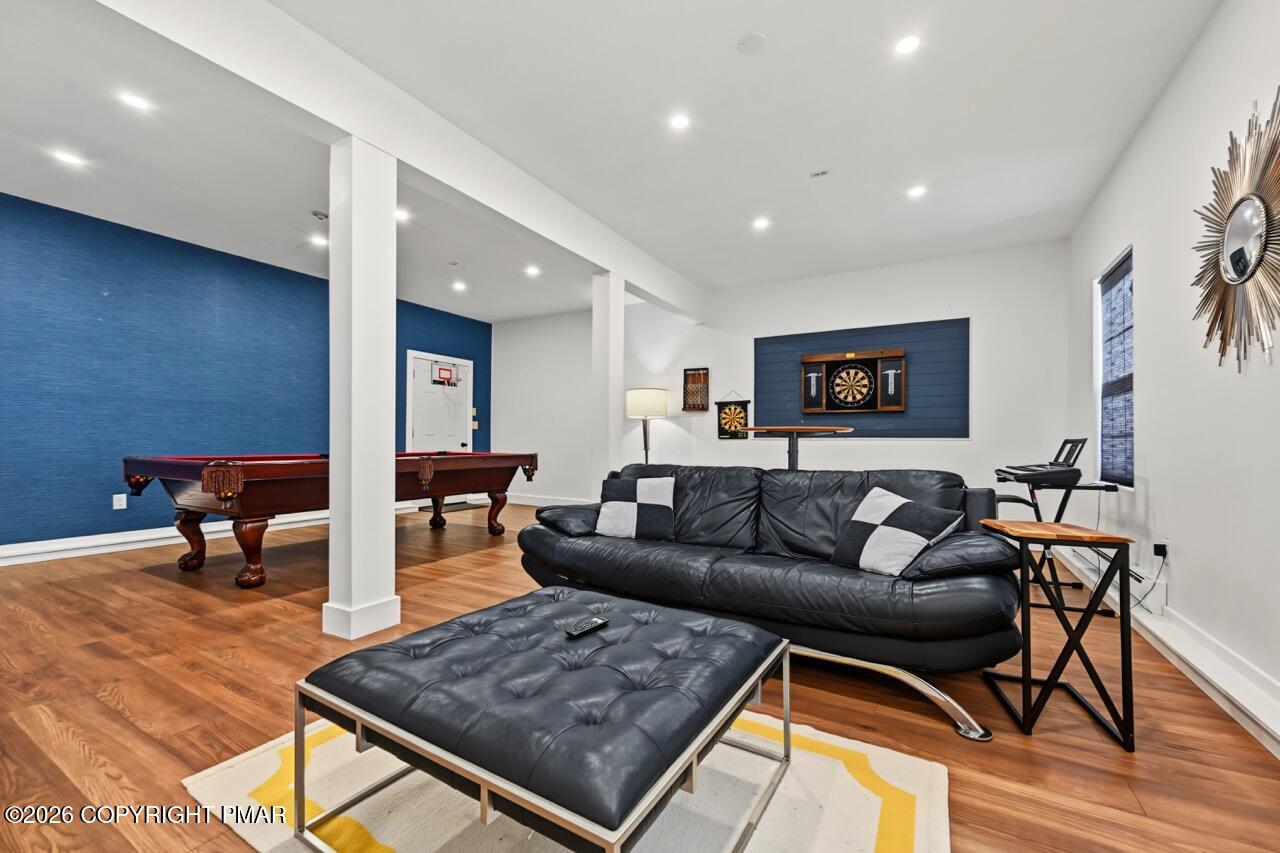 13 Parker Mew Property Photo 32