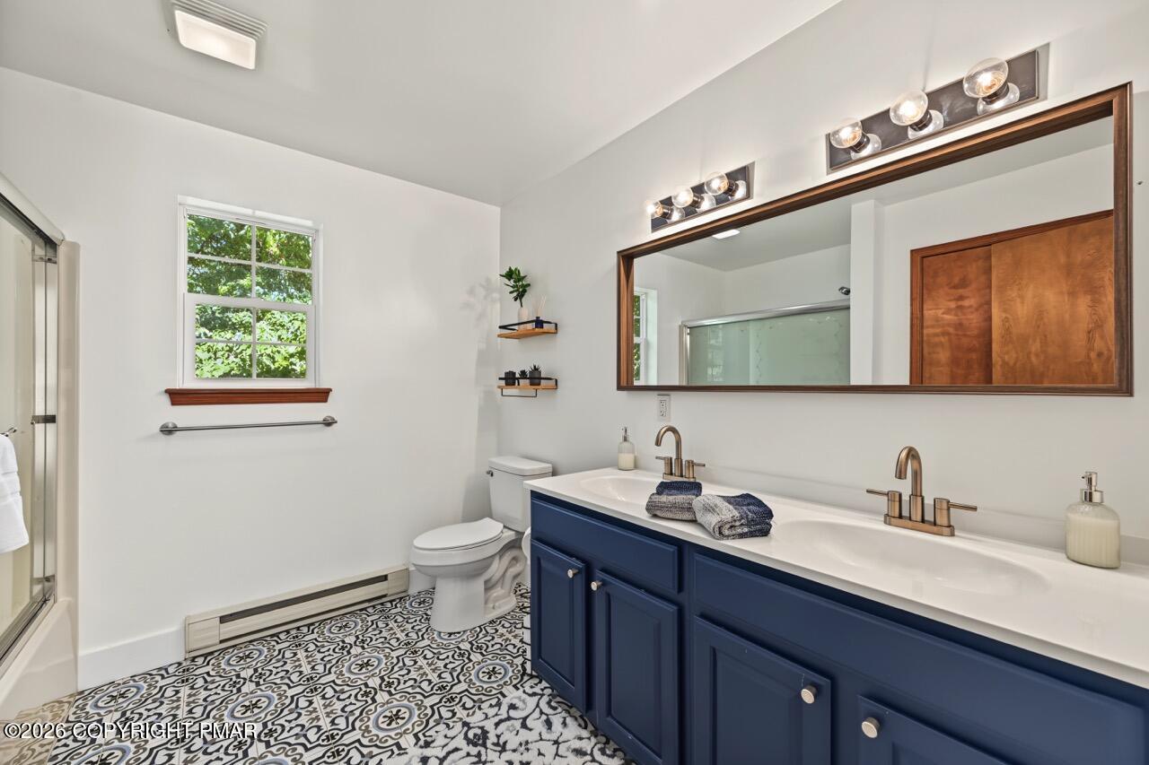 13 Parker Mew Property Photo 46