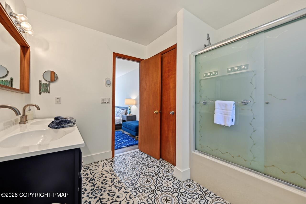 13 Parker Mew Property Photo 49