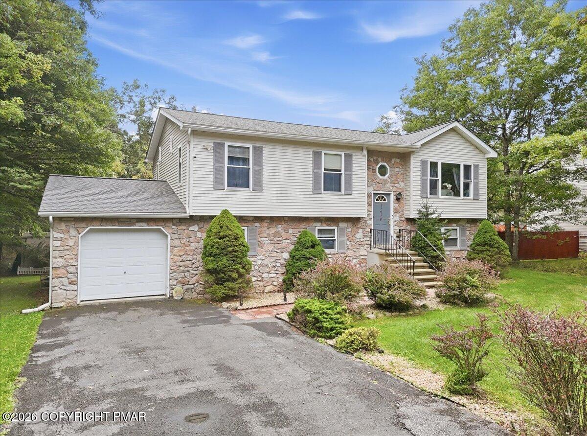 1216 Glade Drive Property Photo 6
