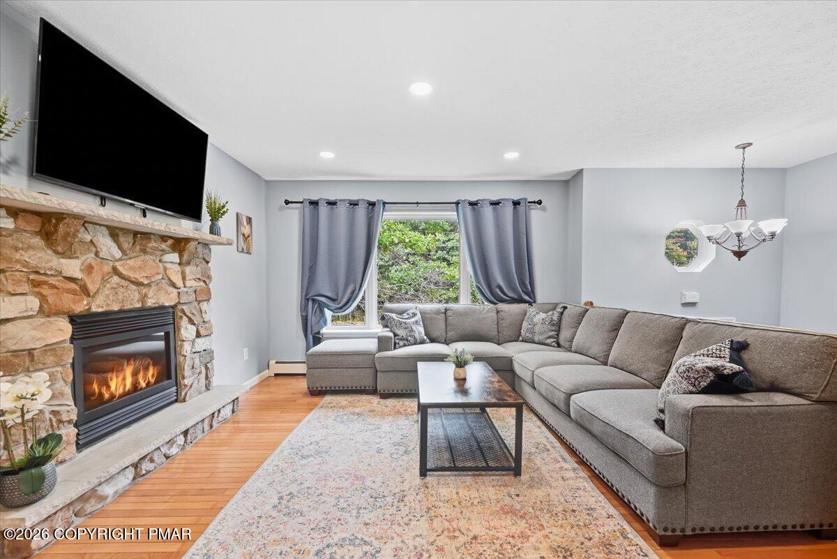 1216 Glade Drive Property Photo 12