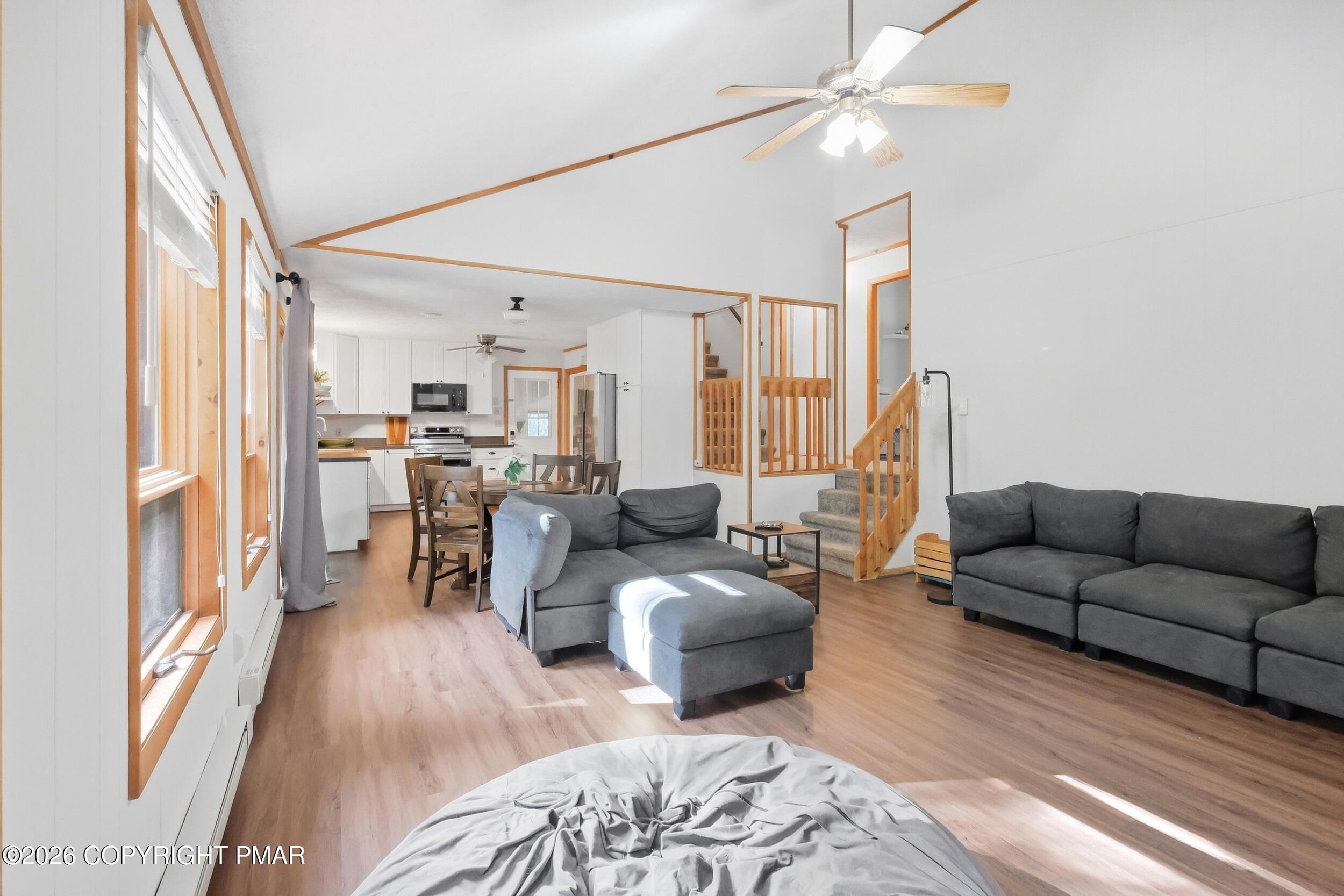 523 Saunders Court Property Photo 8