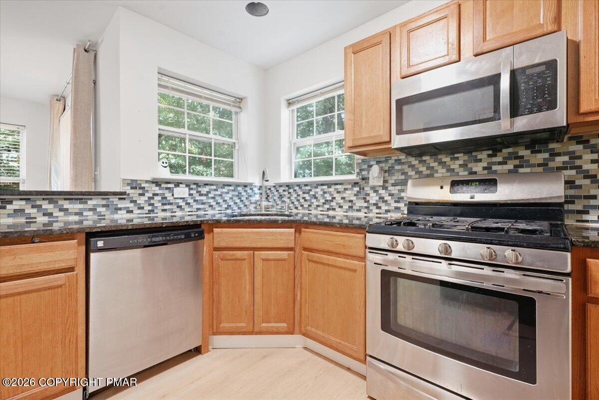 6105 Braintree Drive Property Photo 16
