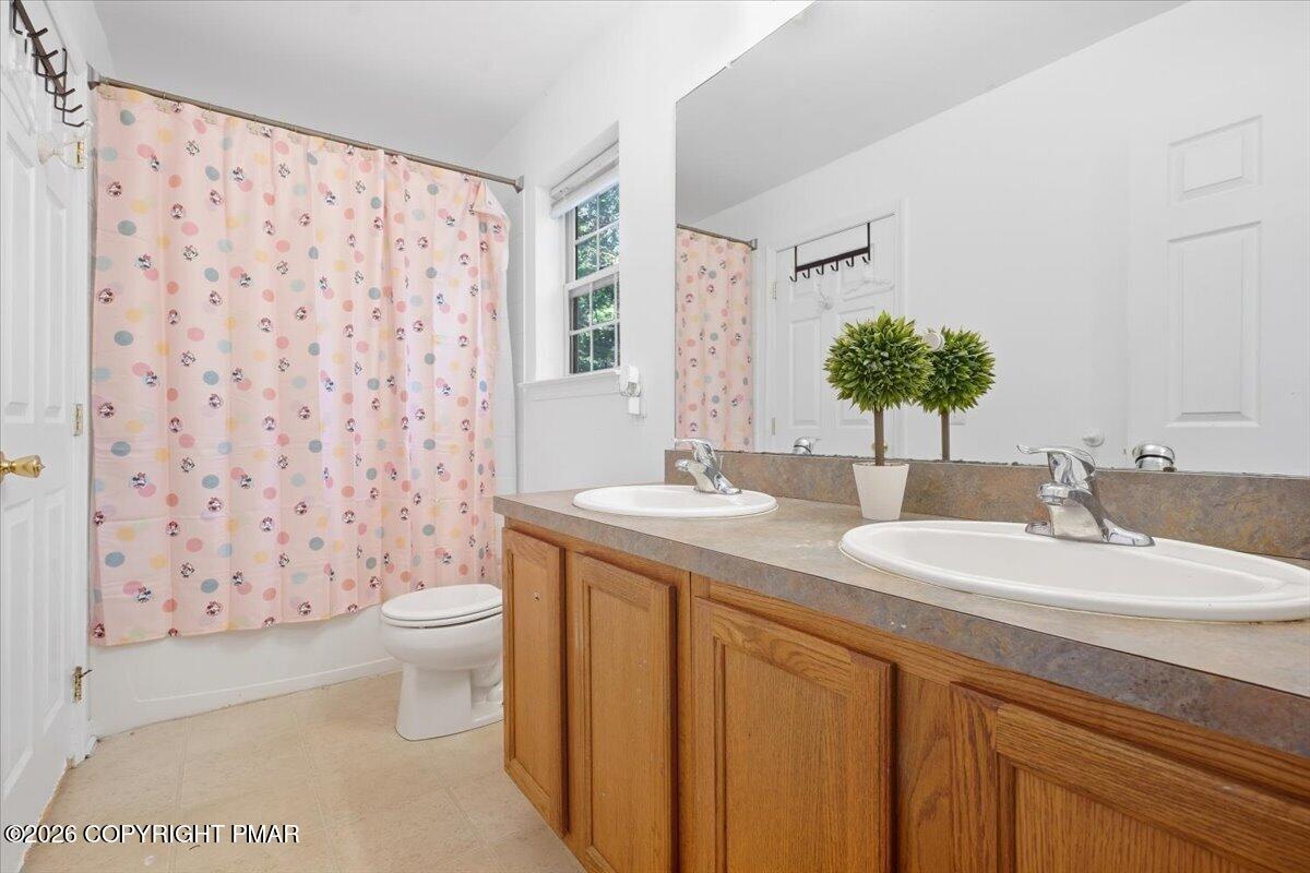 6105 Braintree Drive Property Photo 27