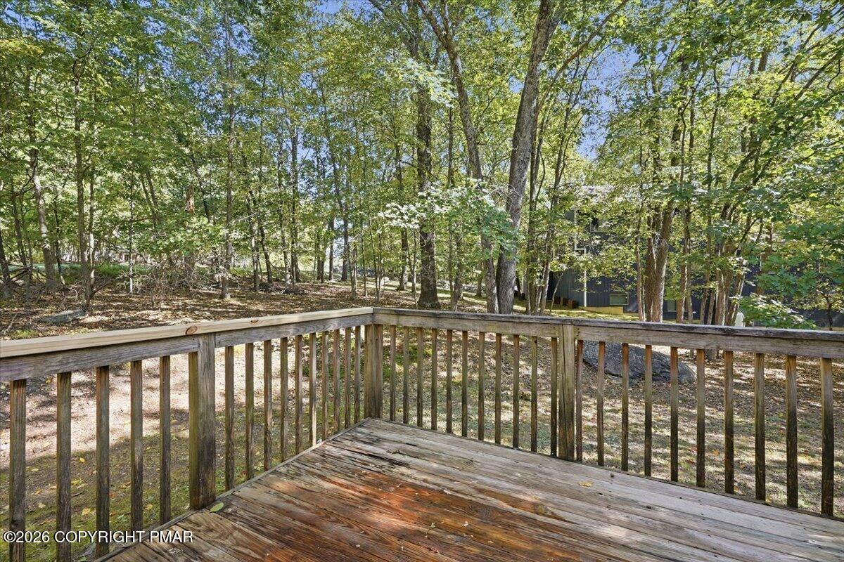 6105 Braintree Drive Property Photo 34