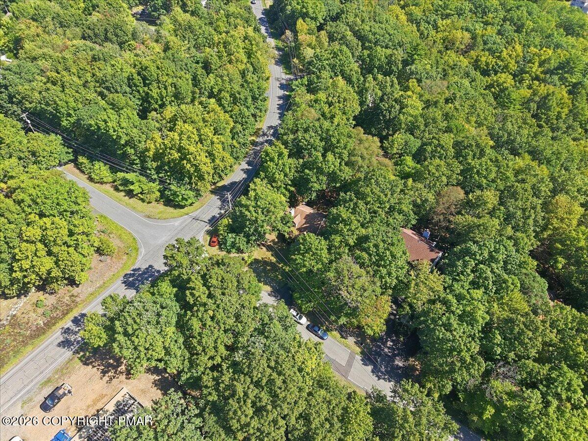 6105 Braintree Drive Property Photo 49