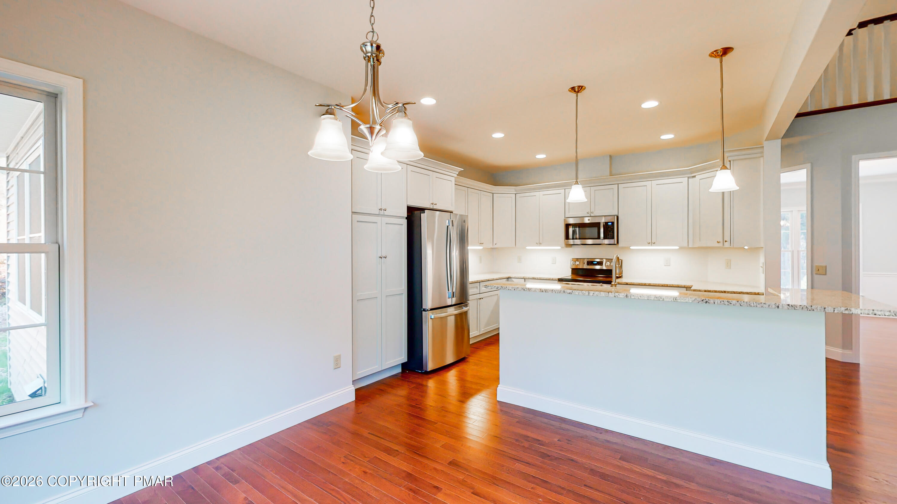 223 Canterbury Circle Property Photo 12