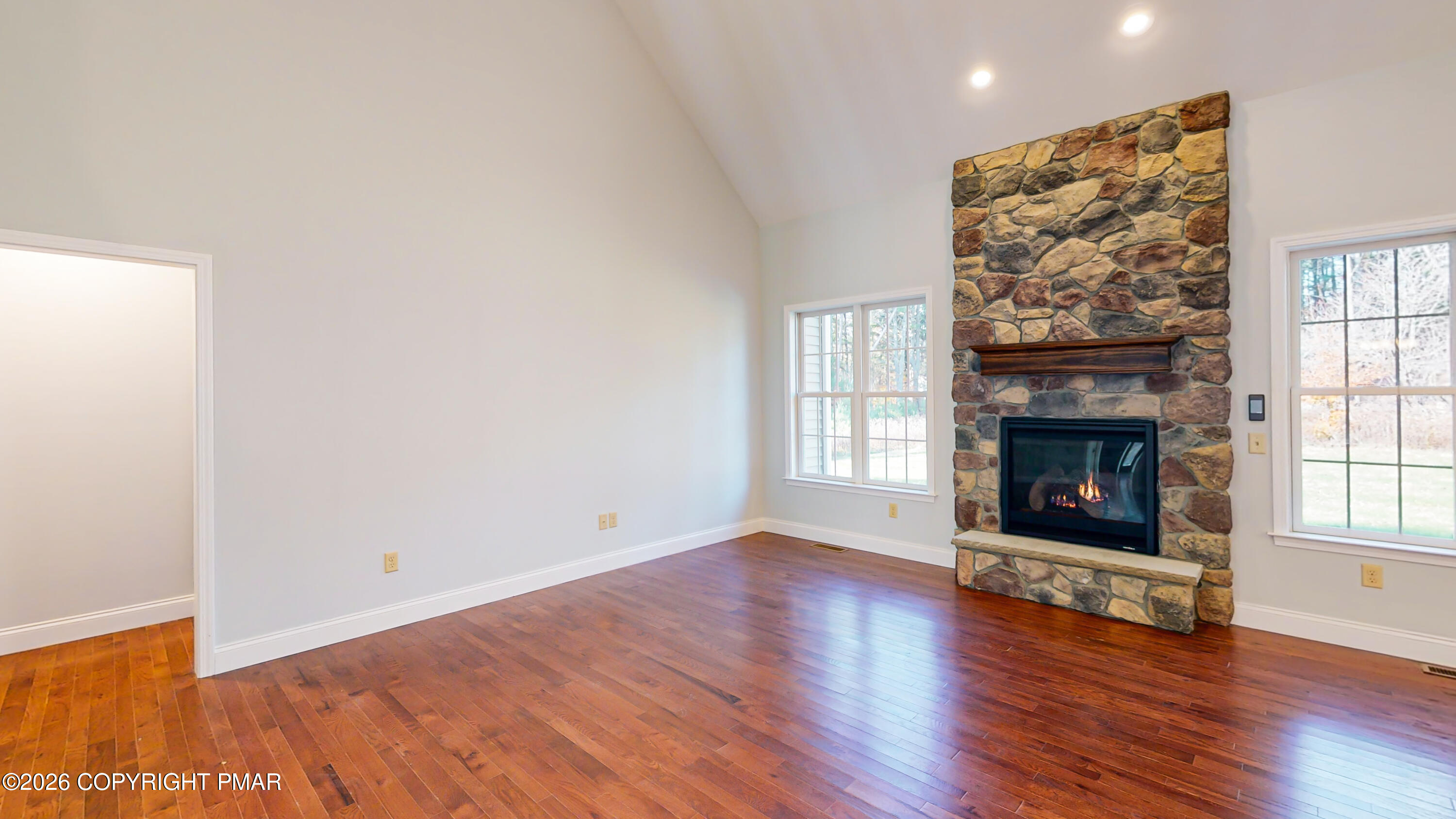 223 Canterbury Circle Property Photo 16