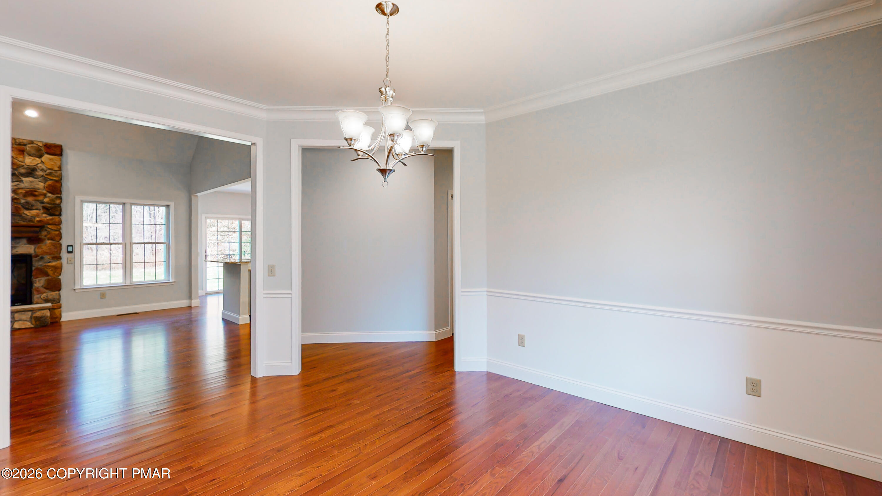 223 Canterbury Circle Property Photo 19