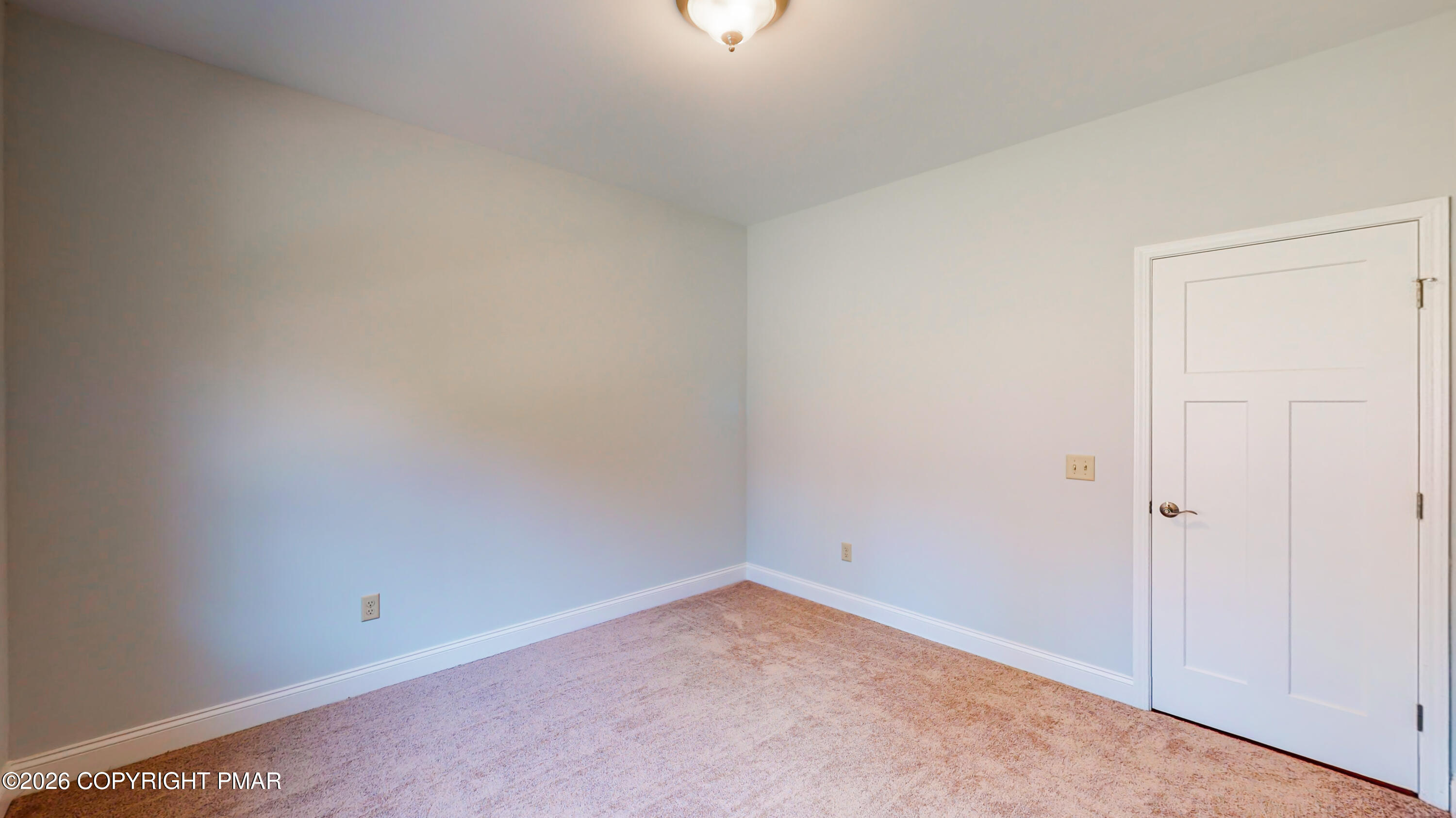 223 Canterbury Circle Property Photo 23