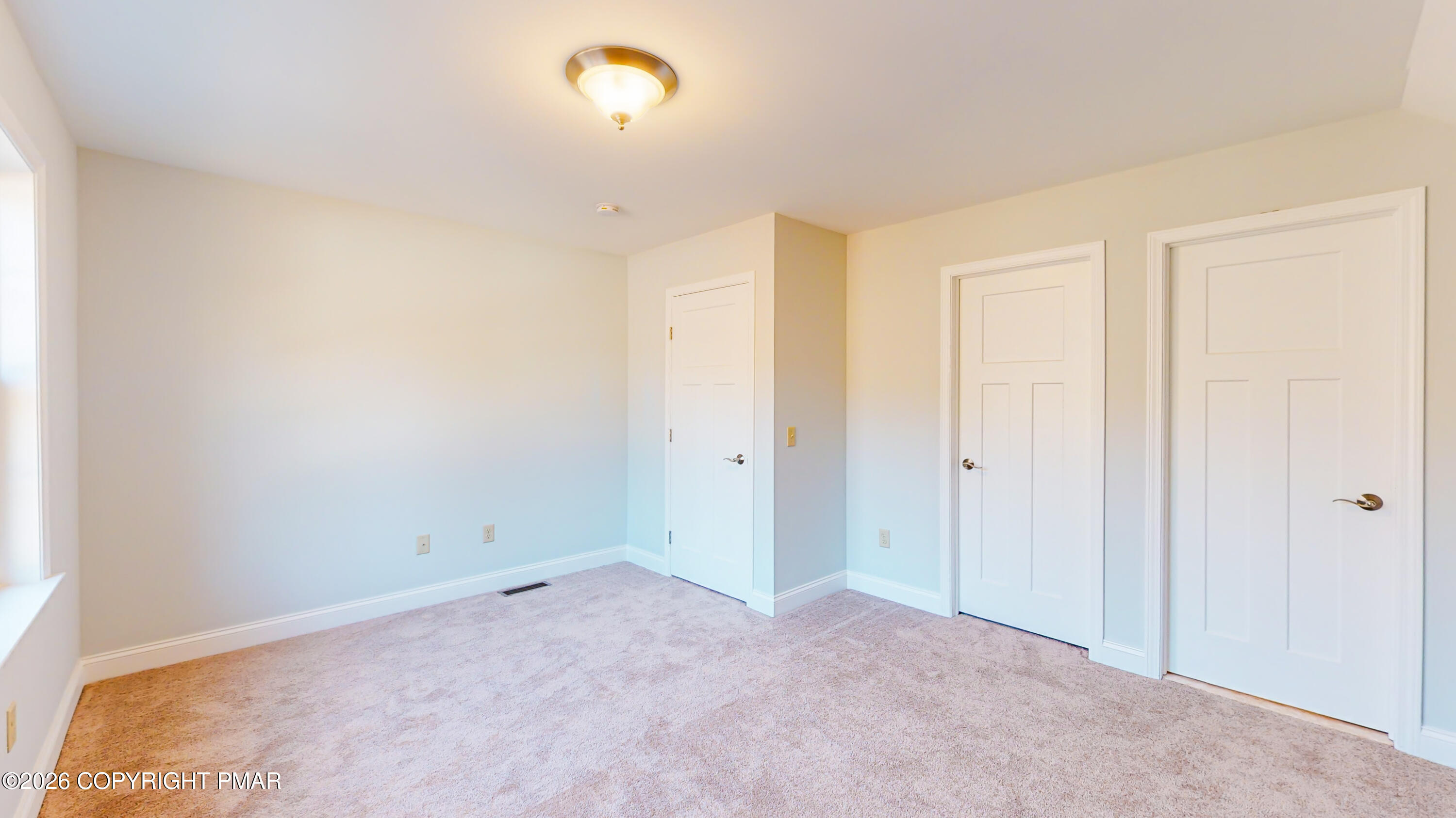 223 Canterbury Circle Property Photo 34